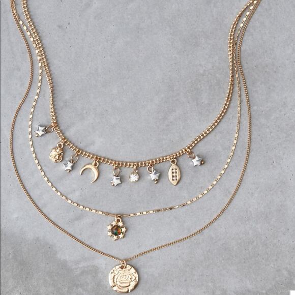 NWT Rose Charm Layered Necklace - Picture 2 of 4